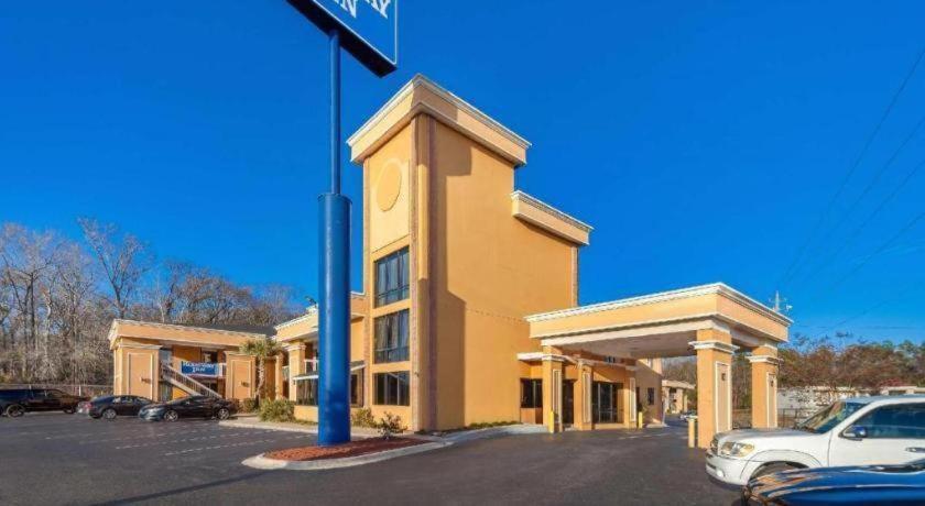 Rodeway Inn Ламбертон Экстерьер фото